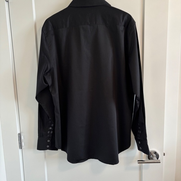 ROBERT Graham Luxury Long Sleeve Dress Shirt, XL, Black Embroidered - Picture 13 of 14